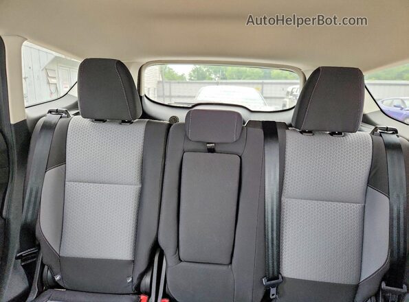 1FMCU9GD4JUD25416 2018 FORD ESCAPE Beige Rear seats view