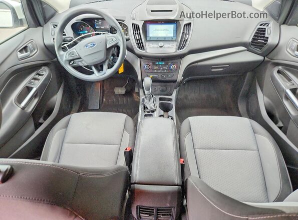 1FMCU9GD4JUD37212 2018 FORD ESCAPE Белый Вид щитка приборов