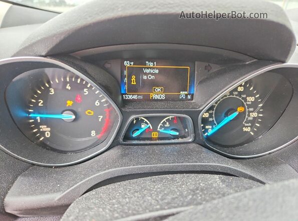 1FMCU9GD4JUD37212 2018 FORD ESCAPE Белый Вид задних сидений