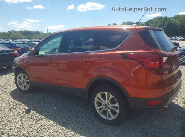 1FMCU9GD4KUB09633 2019 FORD ESCAPE Orange Trasero izquierdo