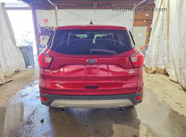 1FMCU9GD4KUC42781 2019 FORD ESCAPE Красный Вид сзади