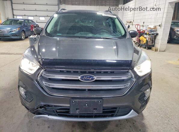 1FMCU9GD5HUA10361 2017 FORD ESCAPE Серый Вид спереди