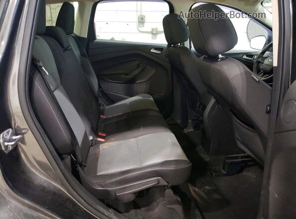 1FMCU9GD5HUA10361 2017 FORD ESCAPE Серый Вид задней части салона