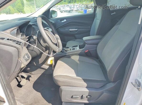 1FMCU9GD5HUA35129 2017 FORD ESCAPE White Front interior view