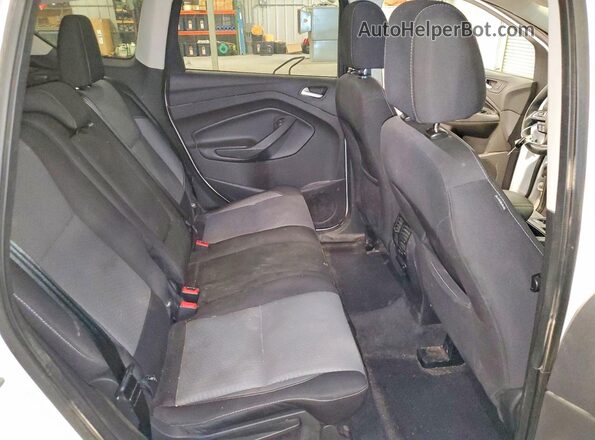 1FMCU9GD5HUB80686 2017 FORD ESCAPE White უკანა სალონის ხედი