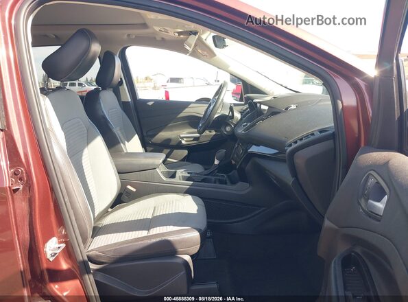 1FMCU9GD5JUA92274 2018 FORD ESCAPE Orange Вид салону спереду