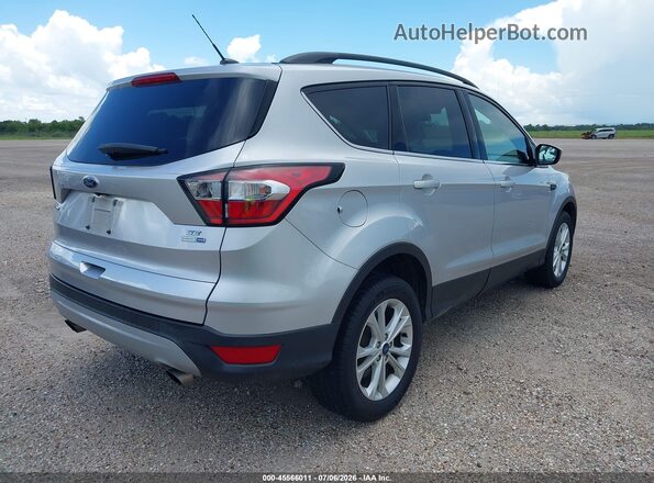 1FMCU9GD5JUD08530 2018 FORD ESCAPE Серебряный Задняя правая четверть