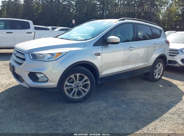 1FMCU9GD5JUD08625 2018 FORD ESCAPE Silver Vista tres cuartos delantera izquierda