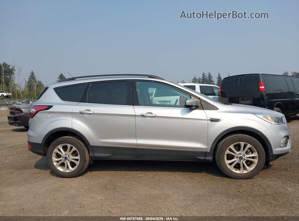 1FMCU9GD5JUD08625 2018 FORD ESCAPE Silver Vista interior trasera