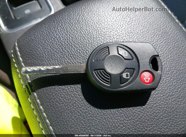 1FMCU9GD5JUD08754 2018 FORD ESCAPE White Vista del salpicadero