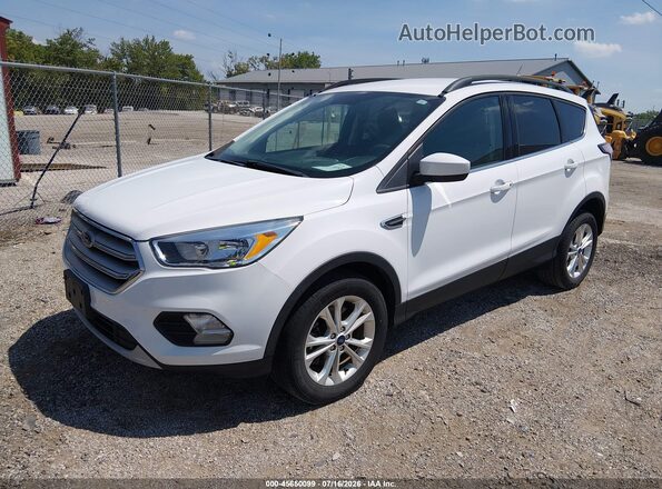 1FMCU9GD5JUD08821 2018 FORD ESCAPE White Vista tres cuartos delantera izquierda