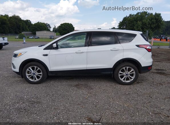 1FMCU9GD6HUA41246 2017 FORD ESCAPE Белый 