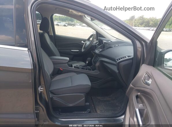 1FMCU9GD6HUA73713 2017 FORD ESCAPE Серый Вид салона спереди