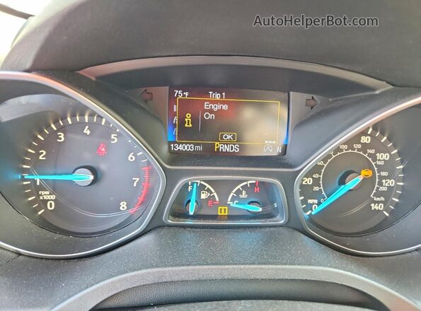 1FMCU9GD6HUA78393 2017 FORD ESCAPE Silver Widok zestawu wskaźników