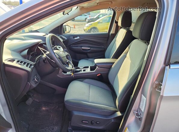 1FMCU9GD6HUA78393 2017 FORD ESCAPE Silver Widok wnętrza z przodu