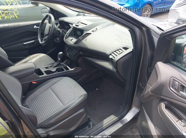 1FMCU9GD6HUB86447 2017 FORD ESCAPE Gray Front interior view