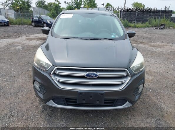 1FMCU9GD6HUD94151 2017 FORD ESCAPE Gray Вид спереду