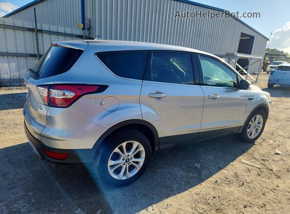 1FMCU9GD6HUD99012 2017 FORD ESCAPE Silver Tył prawy