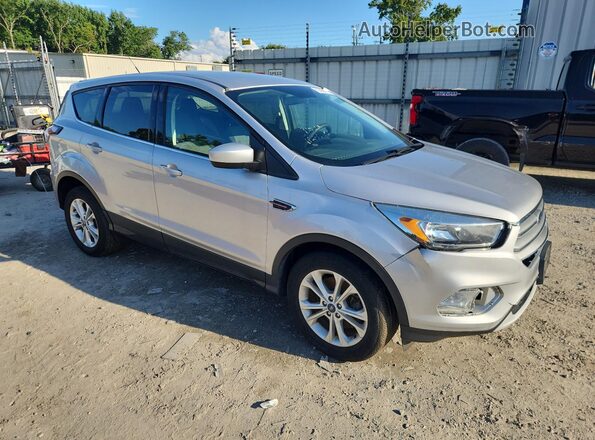 1FMCU9GD6HUD99012 2017 FORD ESCAPE Silver Widok wnętrza 360 stopni
