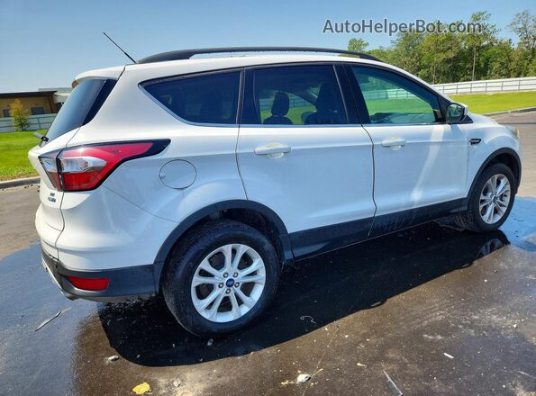 1FMCU9GD6JUB19711 2018 FORD ESCAPE White Rear right
