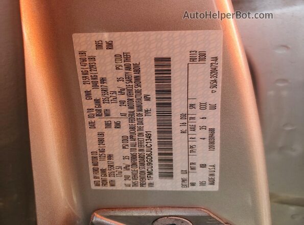 1FMCU9GD6JUC13491 2018 FORD ESCAPE Silver Widok naklejki z numerem VIN