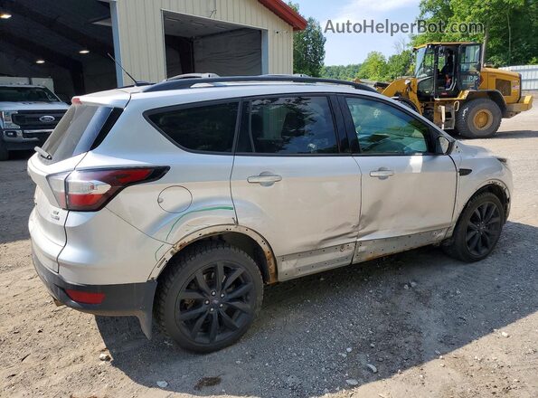1FMCU9GD6JUC43395 2018 FORD ESCAPE Gray Задня права чверть