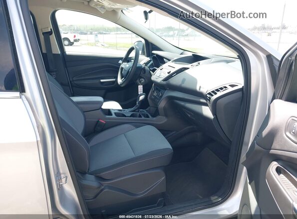 1FMCU9GD6JUD08780 2018 FORD ESCAPE Silver წინა სალონის ხედი