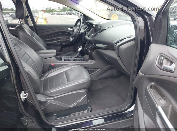 1FMCU9GD6KUB09942 2019 FORD ESCAPE Черный Вид салона спереди