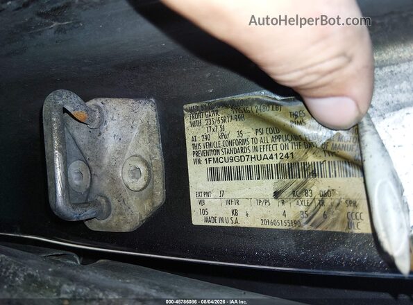1FMCU9GD7HUA41241 2017 FORD ESCAPE Gray Widok komory silnika
