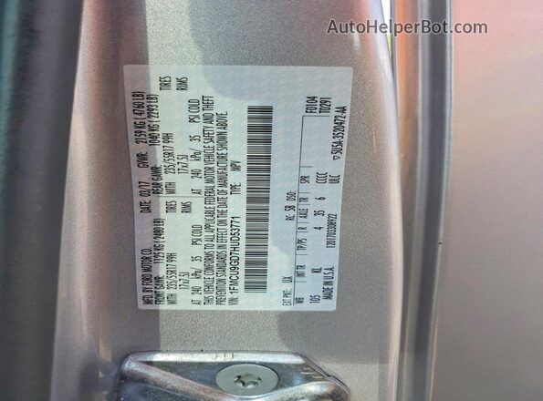 1FMCU9GD7HUD53771 2017 FORD ESCAPE Silver Widok naklejki z numerem VIN