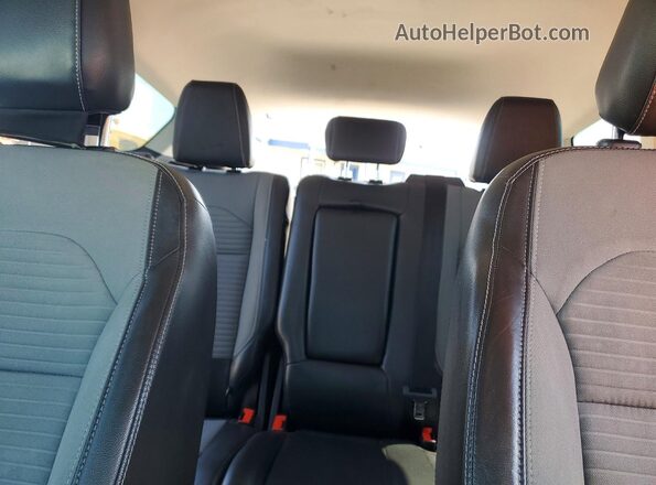 1FMCU9GD7JUC94937 2018 FORD ESCAPE Синий Вид задних сидений