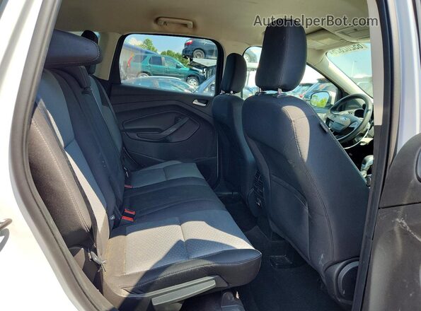 1FMCU9GD7JUD06312 2018 FORD ESCAPE White Widok wnętrza z tyłu