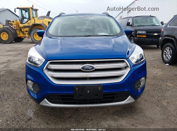 1FMCU9GD7JUD08822 2018 FORD ESCAPE Синий Вид щитка приборов