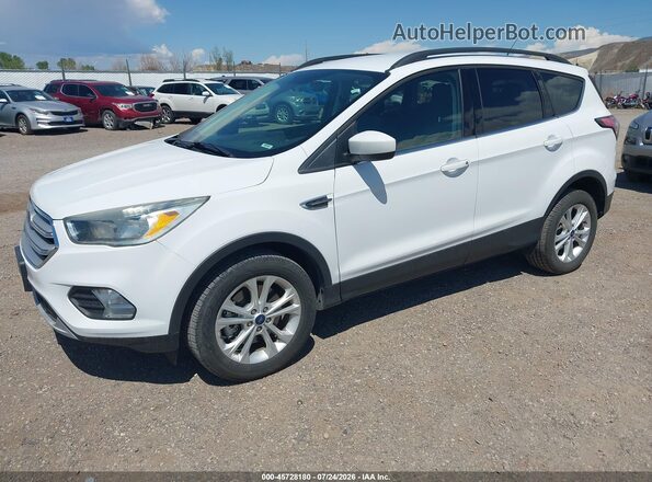 1FMCU9GD7JUD08898 2018 FORD ESCAPE Белый Передняя левая четверть