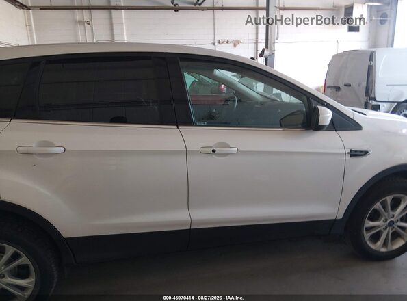 1FMCU9GD7KUA24947 2019 FORD ESCAPE White Widok wnętrza z tyłu