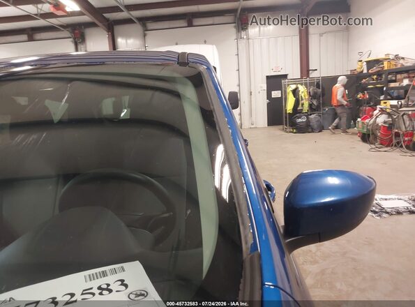 1FMCU9GD8HUA41331 2017 FORD ESCAPE Blue 