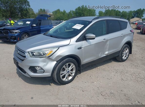 1FMCU9GD8HUD44576 2017 FORD ESCAPE Silver Առջևի ձախ երեք քառորդ տեսարան
