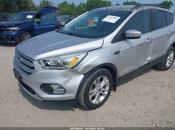 1FMCU9GD8HUD44576 2017 FORD ESCAPE Silver Դիմացի տեսք