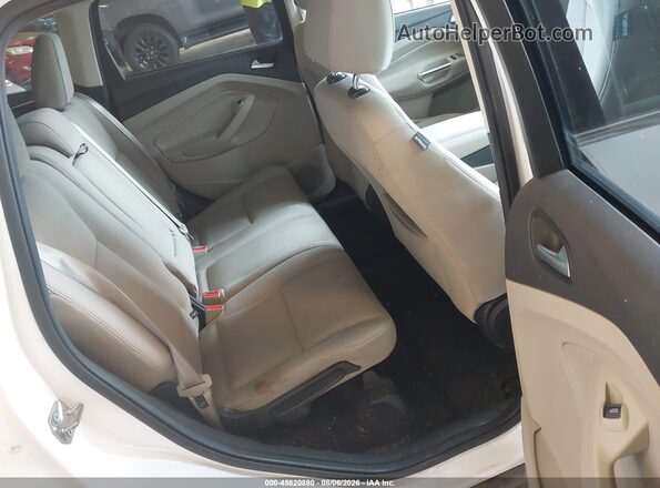 1FMCU9GD8HUE34570 2017 FORD ESCAPE White Widok naklejki z numerem VIN