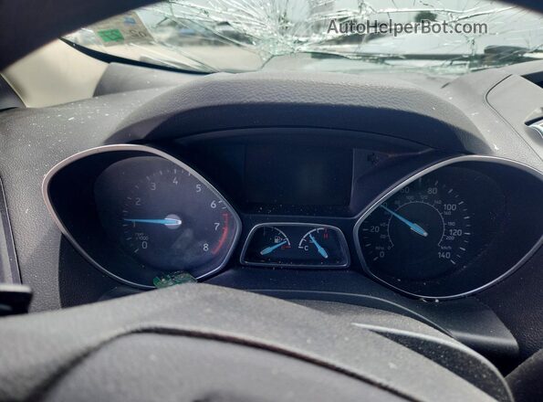 1FMCU9GD8HUE48811 2017 FORD ESCAPE White Widok zestawu wskaźników