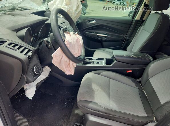 1FMCU9GD8HUE48811 2017 FORD ESCAPE White Widok wnętrza z przodu