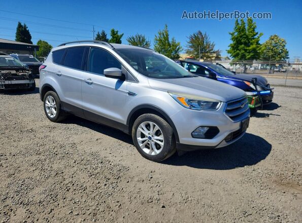 1FMCU9GD8JUA98389 2018 FORD ESCAPE Silver წინა მარჯვენა