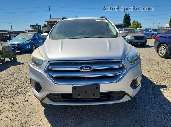 1FMCU9GD8JUA98389 2018 FORD ESCAPE Silver წინა ხედი