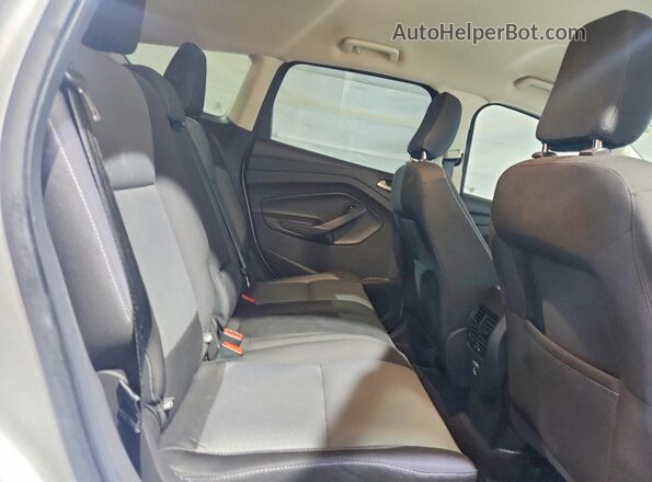1FMCU9GD8JUB06135 2018 FORD ESCAPE Silver უკანა სალონის ხედი
