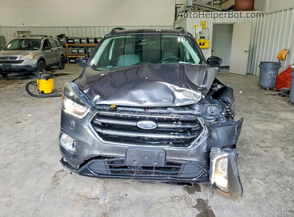 1FMCU9GD8JUB92854 2018 FORD ESCAPE Gray Vista frontal