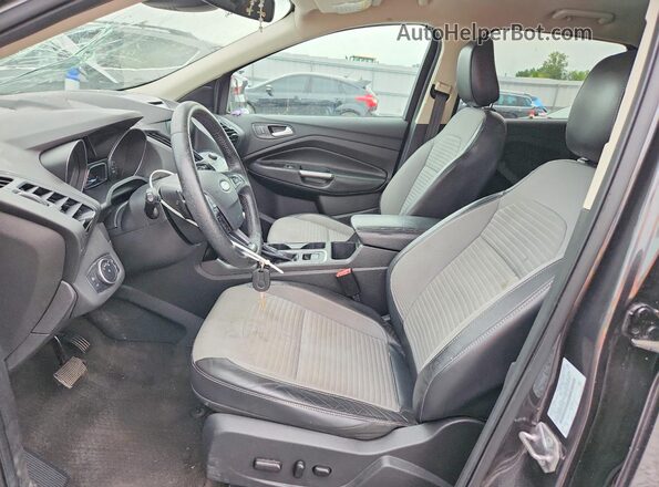 1FMCU9GD8JUC37999 2018 FORD ESCAPE Gray Սալոնի դիմացի տեսք