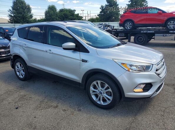 1FMCU9GD8KUA93923 2019 FORD ESCAPE Silver Przód prawy