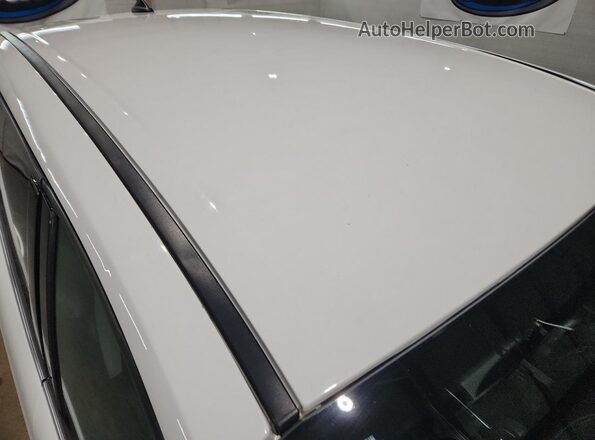 1FMCU9GD8KUC11596 2019 FORD ESCAPE White Vista interior de 360 grados