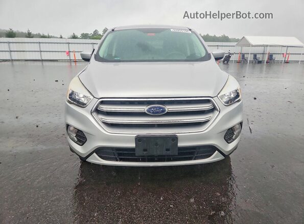 1FMCU9GD9HUD98744 2017 FORD ESCAPE Silver Вид спереду