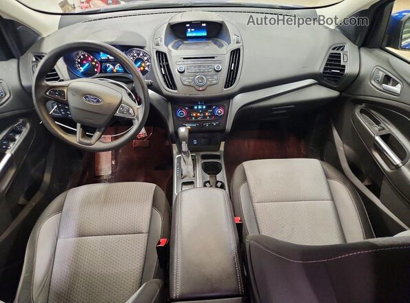1FMCU9GD9HUD99053 2017 FORD ESCAPE Синий Вид панели приборов